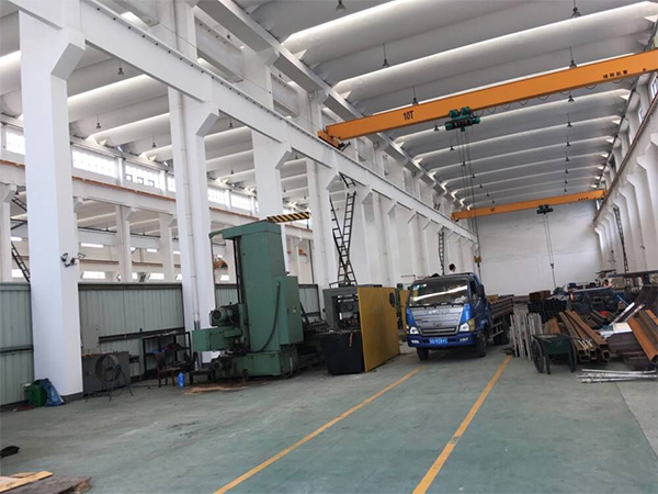 结构件车间1800平米